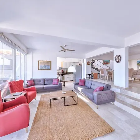 For 6 People With A View Of Kas,goekseki Location Villa Gokceoren (Antalya)
