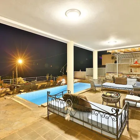 Villa For 6 People With A View Of Kas,goekseki Location